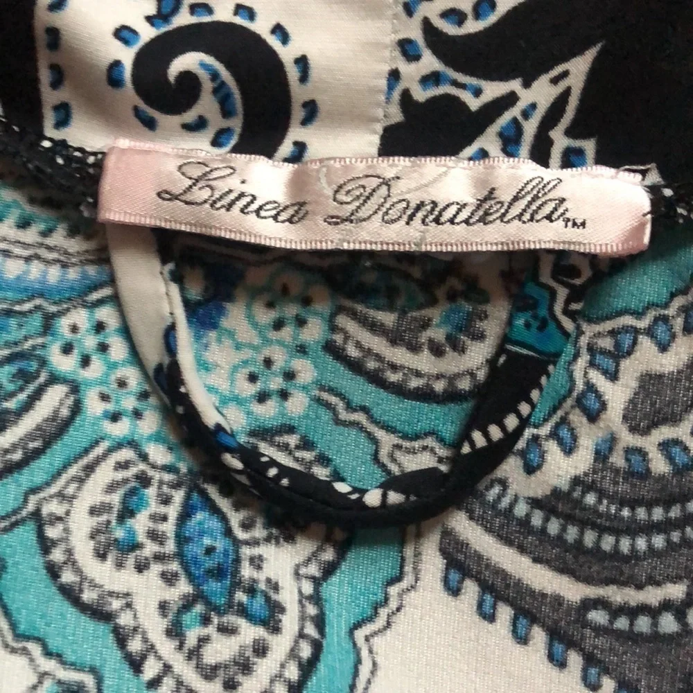 Linea Donatella blue paisley short robe